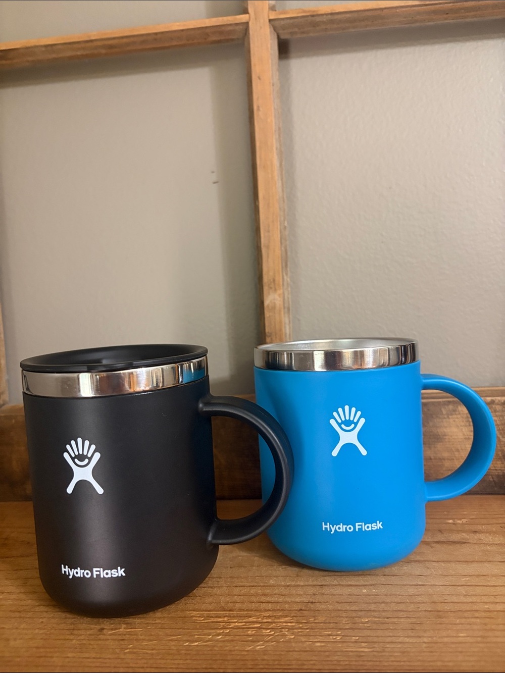 Hydro Flask Black & Blue Insulated Travel Mugs